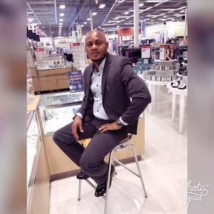 Meet your Posher, Maxwell